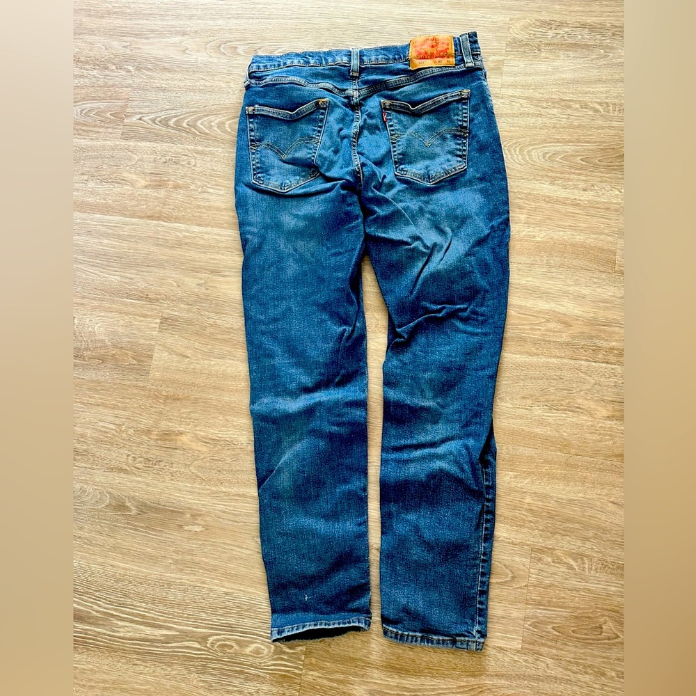 Men’s Levi’s 511s, size 32